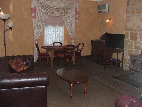 Mintaro Hideaway - Accommodation Sunshine Coast 1