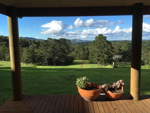 Mirradong Cottage - Accommodation Sunshine Coast 0