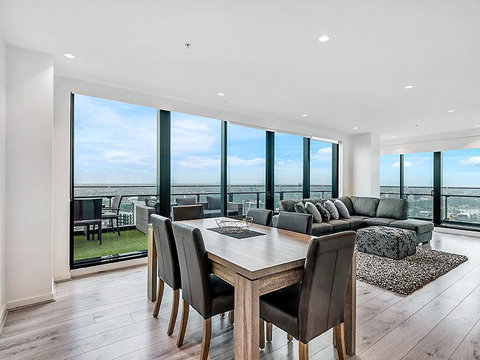 MJ Shortstay Apartments - Platinum Tower - Accommodation Sunshine Coast 3