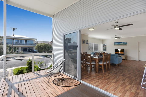 Moana Dreams - Accommodation Sunshine Coast 0
