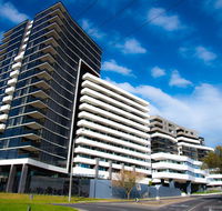 Modern Clean Luxury at the Right Price..... - Accommodation Sunshine Coast