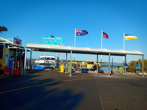 Moreton Place Thornlands - Accommodation Sunshine Coast 2