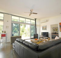 Moriarty Studio - chic couples retreat - Accommodation Sunshine Coast