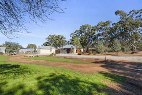 Moss's Place - Accommodation Sunshine Coast 1