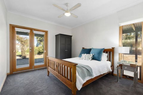 Moss's Place - Accommodation Sunshine Coast 2