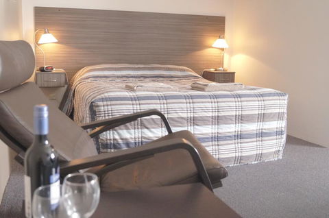 Motel Riverbend - Accommodation Sunshine Coast 1