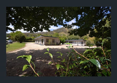 Mount Beauty Motor Inn - Accommodation Sunshine Coast 0