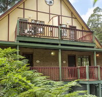 Mountain Lodge - Accommodation Sunshine Coast