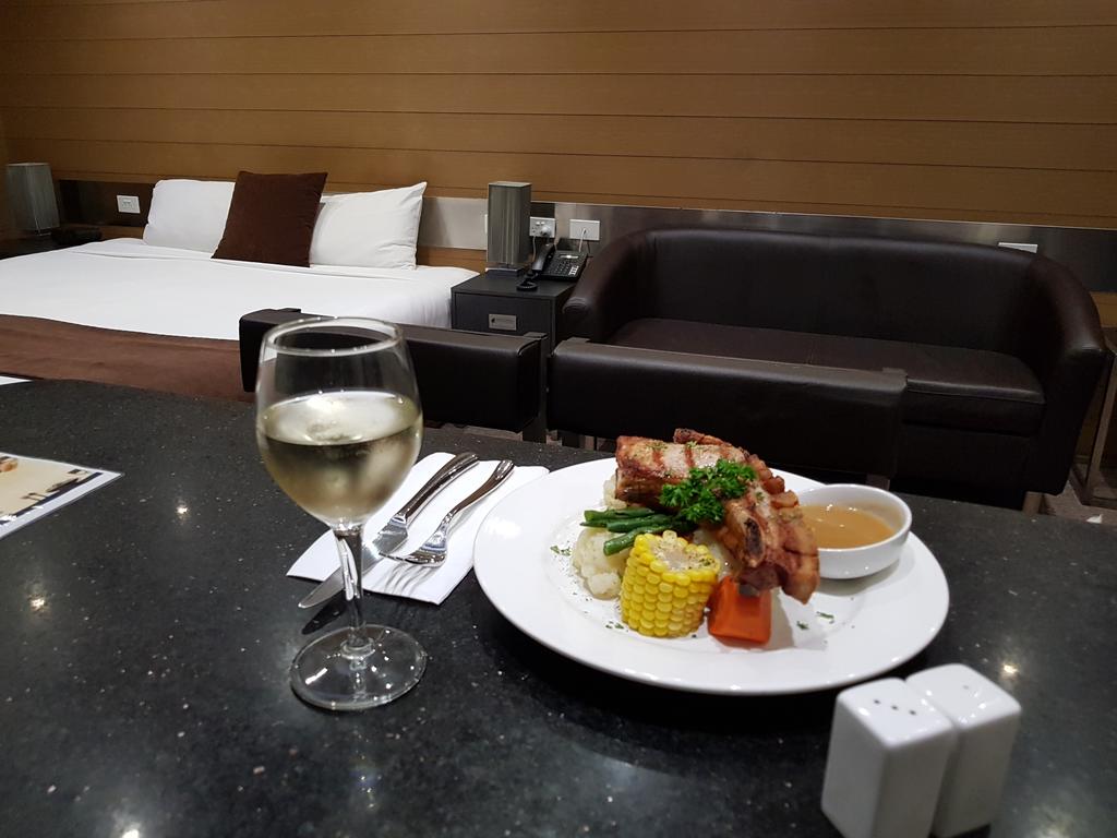 Roundstone QLD Accommodation Sunshine Coast