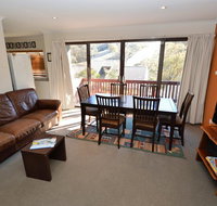Mowamba D2 - Accommodation Sunshine Coast