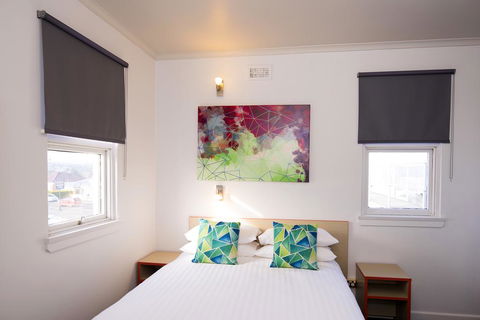 Mowbray Hotel - Accommodation Sunshine Coast 0