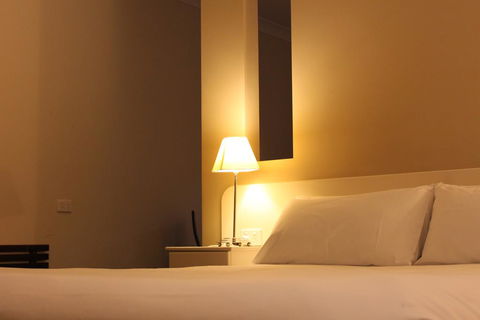 Mt Gambier International - Accommodation Sunshine Coast 0