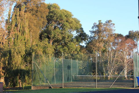 Mt Gambier International - Accommodation Sunshine Coast 2