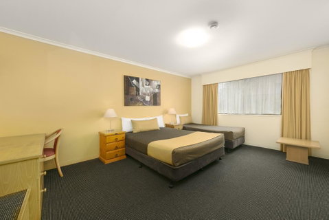 Mt Ommaney Hotel Apartments - Accommodation Sunshine Coast 3