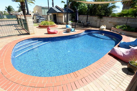 Mulwala Paradise Palms Motel - Accommodation Sunshine Coast 2