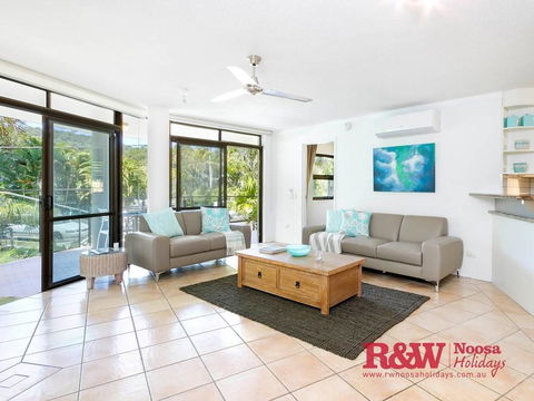 Naousa II - Accommodation Sunshine Coast 2