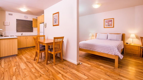 Dowler Apartments Subiaco - Accommodation Sunshine Coast 6