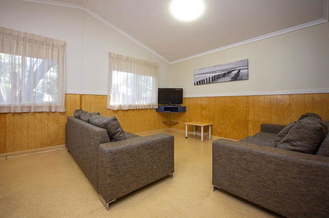 Discovery Parks - Woodman Point - Accommodation Sunshine Coast 14