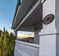 Serpentine Rose - Accommodation Sunshine Coast