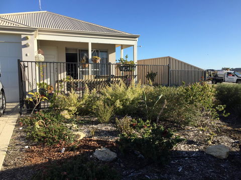 Lakeside Views - Accommodation Sunshine Coast 9