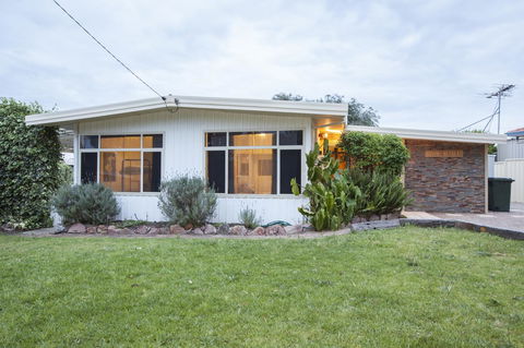 Rustic Retreat Esperance - Accommodation Sunshine Coast 5
