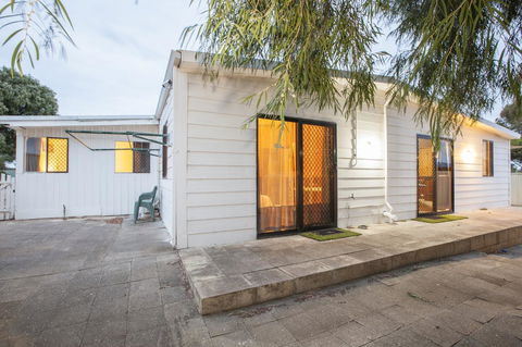 Rustic Retreat Esperance - Accommodation Sunshine Coast 32