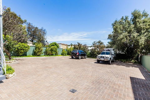 Stirling Apartments - Studio 1 - Accommodation Sunshine Coast 5