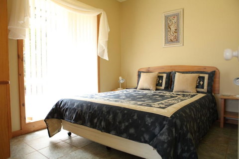 Riverside Retreat Chalets, Walpole - Accommodation Sunshine Coast 7