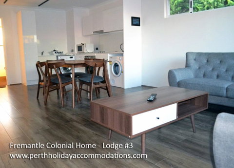 Fremantle Colonial Home - Accommodation Sunshine Coast 18