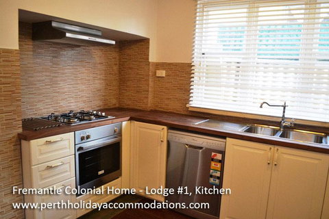 Fremantle Colonial Home - Accommodation Sunshine Coast 41