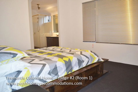 Fremantle Colonial Home - Accommodation Sunshine Coast 9