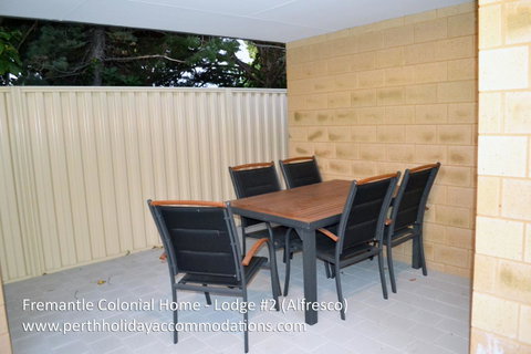 Fremantle Colonial Home - Accommodation Sunshine Coast 7