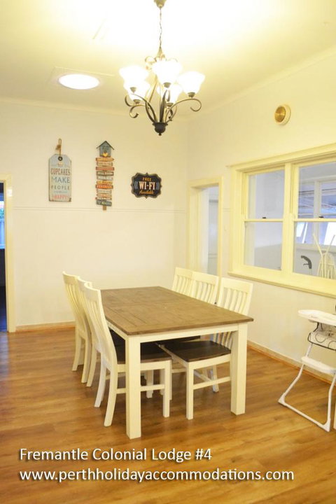 Fremantle Colonial Home - Accommodation Sunshine Coast 2