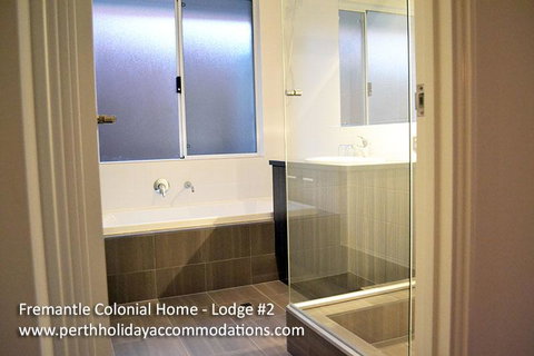 Fremantle Colonial Home - Accommodation Sunshine Coast 8