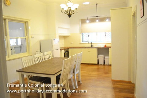Fremantle Colonial Home - Accommodation Sunshine Coast 28