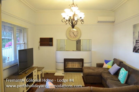 Fremantle Colonial Home - Accommodation Sunshine Coast 27