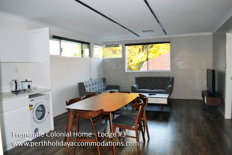 Fremantle Colonial Home - Accommodation Sunshine Coast 17