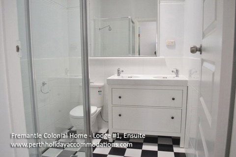 Fremantle Colonial Home - Accommodation Sunshine Coast 42