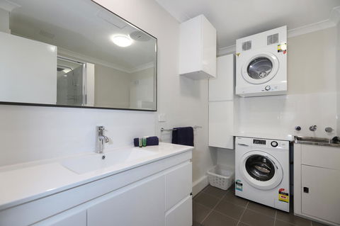 West Beach Lagoon 218 - Outstanding Value! - Accommodation Sunshine Coast 11
