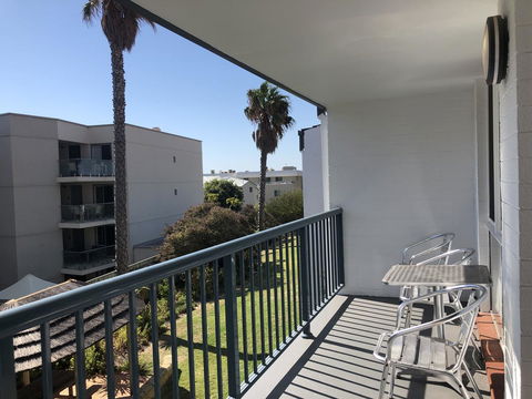 West Beach Lagoon 218 - Outstanding Value! - Accommodation Sunshine Coast 12