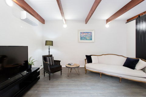 Stay Fresh - Fremantle CBD - Accommodation Sunshine Coast 0