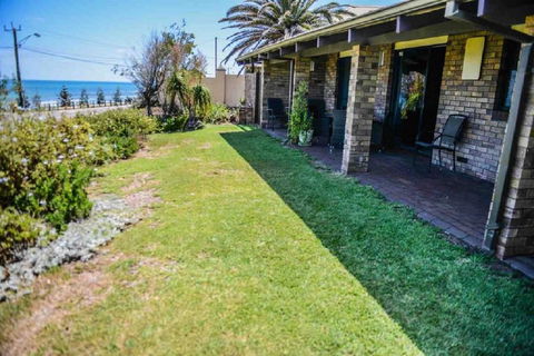 Geraldton Holliday Villas - Accommodation Sunshine Coast 1