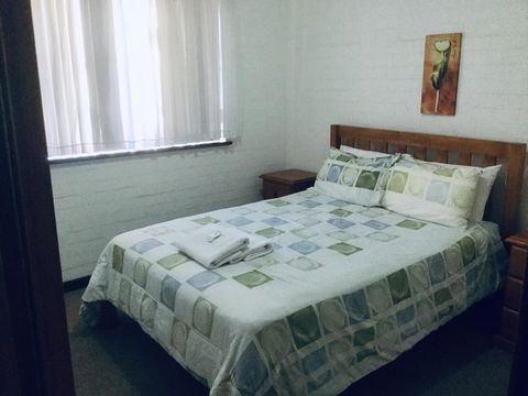 Geraldton Holliday Villas - Accommodation Sunshine Coast 28