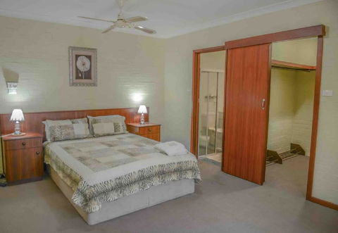 Geraldton Holliday Villas - Accommodation Sunshine Coast 4