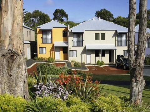 Leeuwin Apartments - Accommodation Sunshine Coast 5