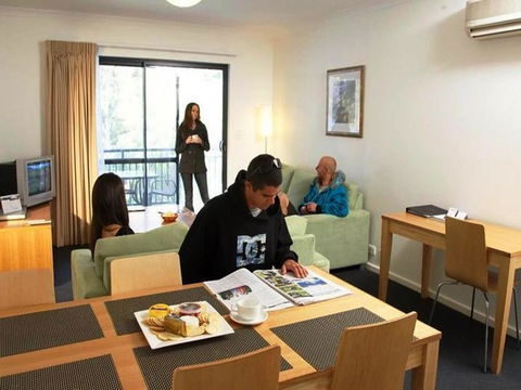 Leeuwin Apartments - Accommodation Sunshine Coast 10