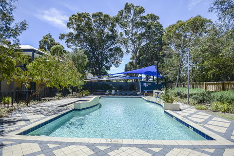 Leeuwin Apartments - Accommodation Sunshine Coast 0