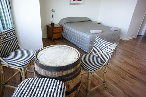 Studio 208 With Ocean Views - Accommodation Sunshine Coast 2