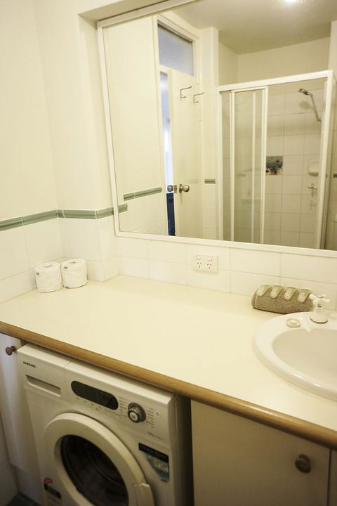 Studio 208 With Ocean Views - Accommodation Sunshine Coast 15