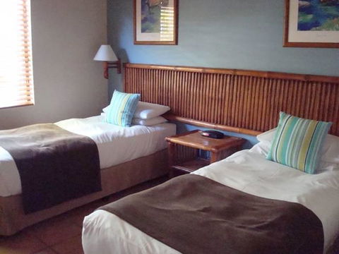 Presidential Bungalow - Accommodation Sunshine Coast 4